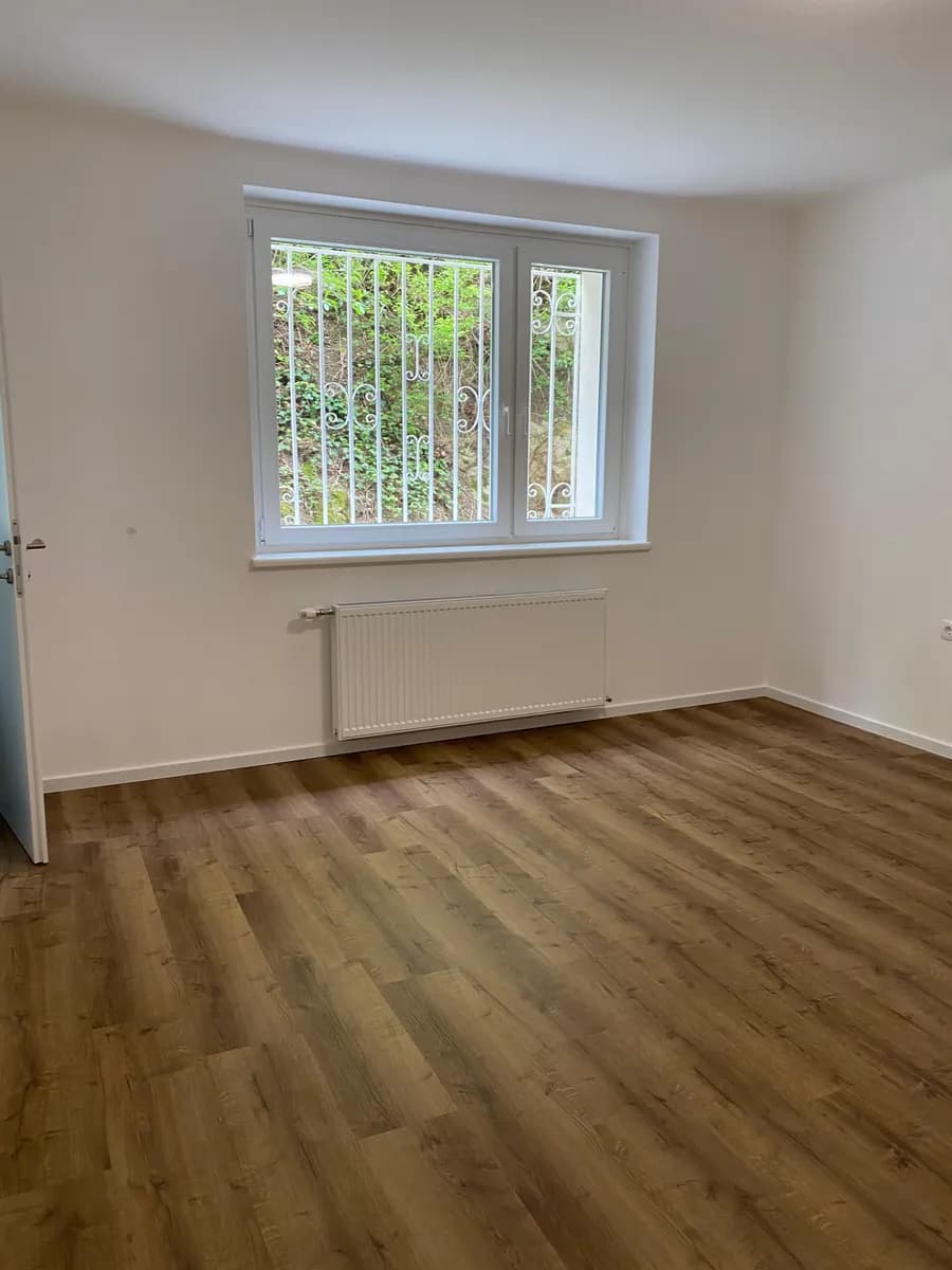 2-Zimmer-Wohnung mieten in Baden – 53 m², € 880 – Bild 2 von 12