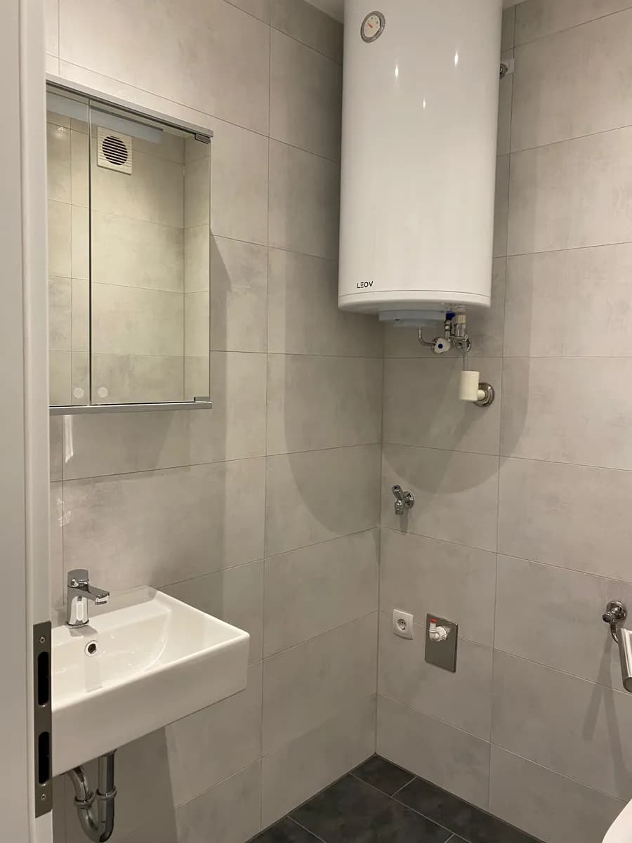 2-Zimmer-Wohnung mieten in Baden – 53 m², € 880 – Bild 8 von 12