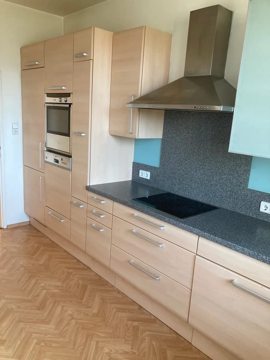 2-Zimmer-Wohnung mieten in Linz – 75 m², € 759 – Bild 2 von 17