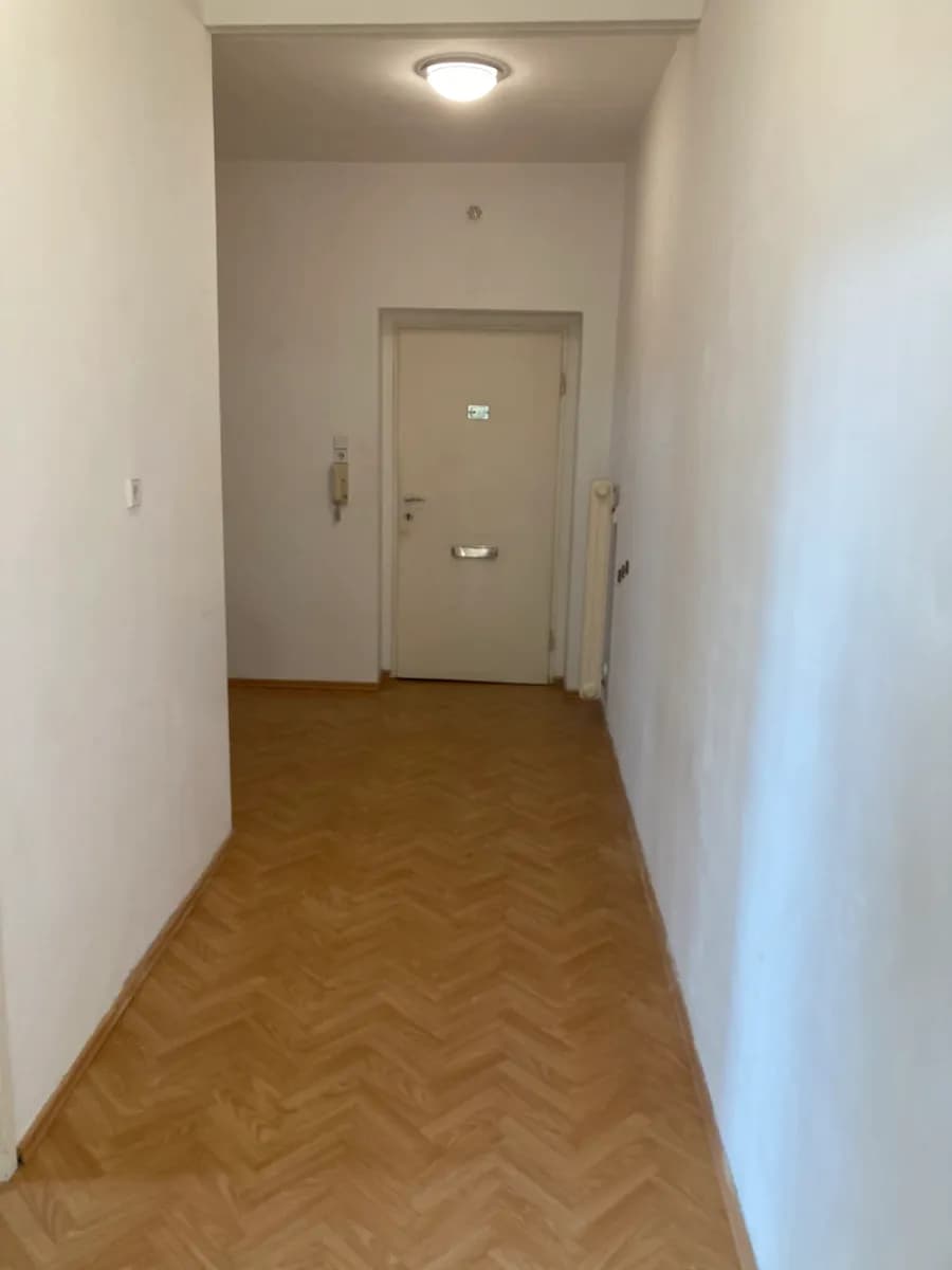 2-Zimmer-Wohnung mieten in Linz – 75 m², € 759 – Bild 15 von 17