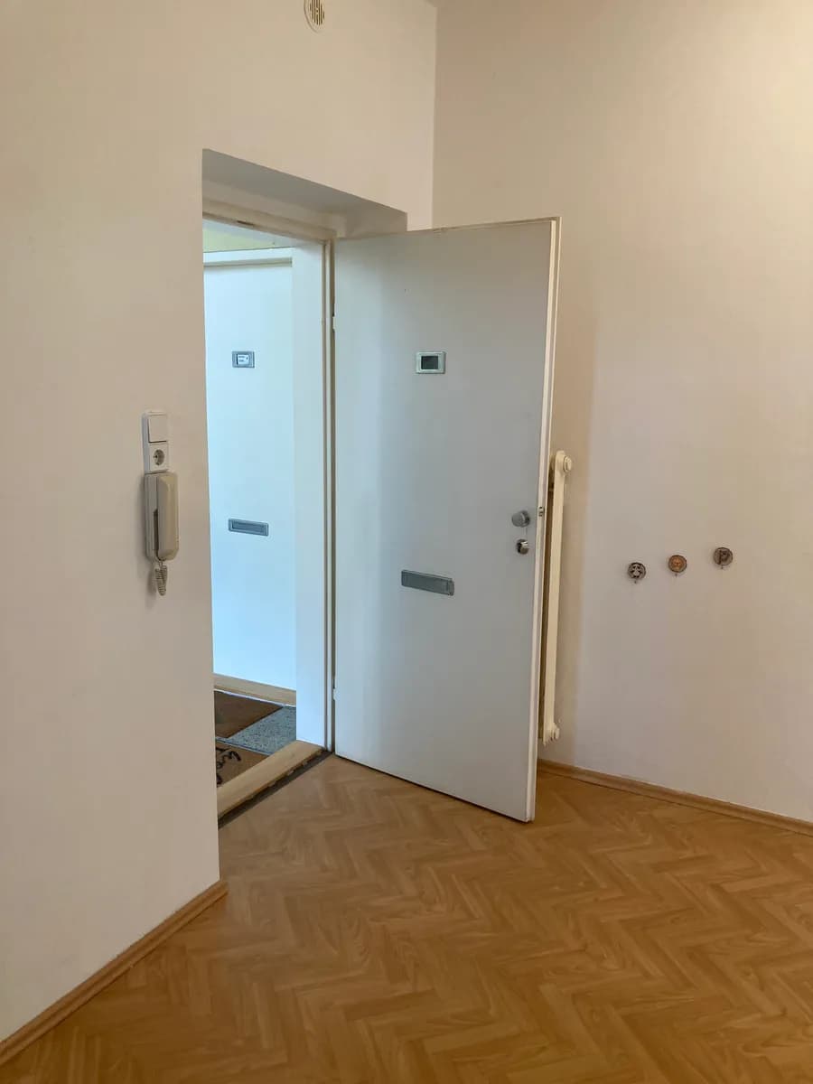 2-Zimmer-Wohnung mieten in Linz – 75 m², € 759 – Bild 16 von 17