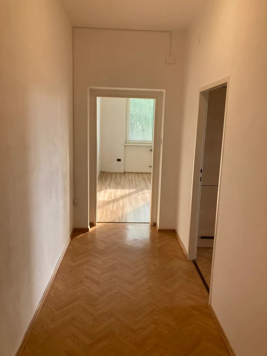2-Zimmer-Wohnung mieten in Linz – 75 m², € 759 – Bild 17 von 17