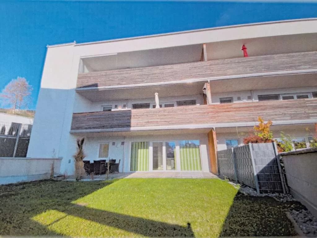 2-Zimmer-Wohnung mieten in Vöcklabruck – 70 m², € 1.200 – Bild 1 von 16