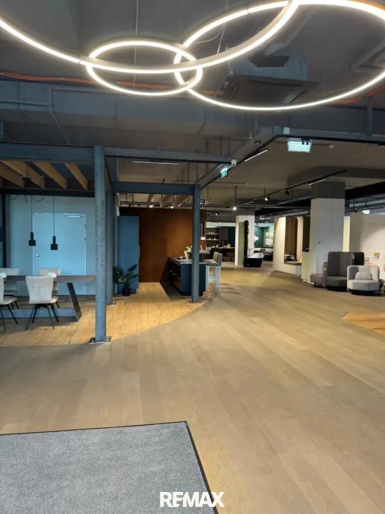 Gewerbeimmobilie kaufen in Wien – 2 655 m² – Bild 8 von 11