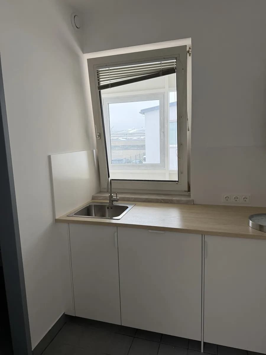 6-Zimmer-Gewerbeimmobilie mieten in Mödling – 140 m², € 2.500 – Bild 21 von 27