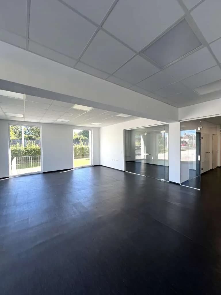 Gewerbeimmobilie mieten in Linz Land – 214 m², € 2.865 – Bild 8 von 11
