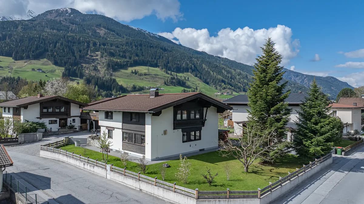 6-Zimmer-Haus kaufen in Zell am See – 264,7 m², € 1.190.000 – Bild 2 von 24