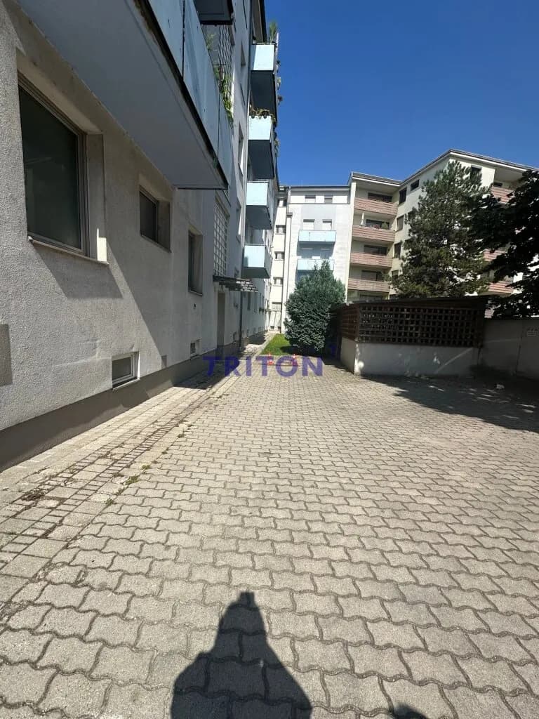 Gewerbeimmobilie kaufen in Eisenstadt – 66 m², € 180.000 – Bild 11 von 12