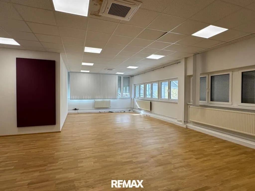 6-Zimmer-Gewerbeimmobilie mieten in Wien – 319 m², € 3.058 – Bild 1 von 12