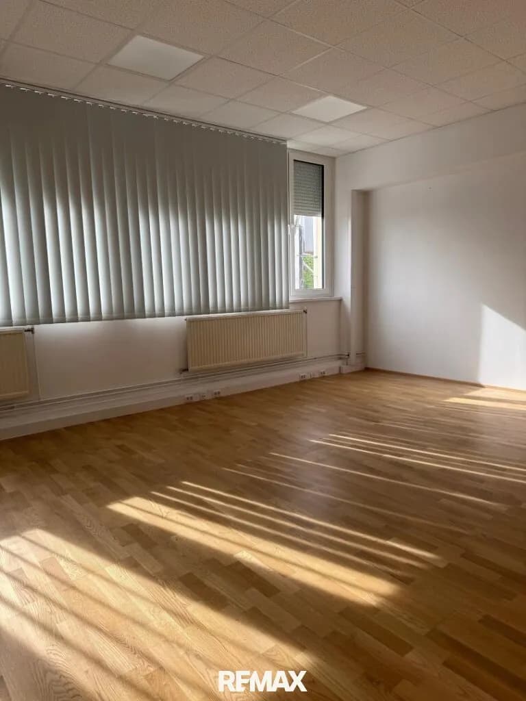 6-Zimmer-Gewerbeimmobilie mieten in Wien – 319 m², € 3.058 – Bild 2 von 12