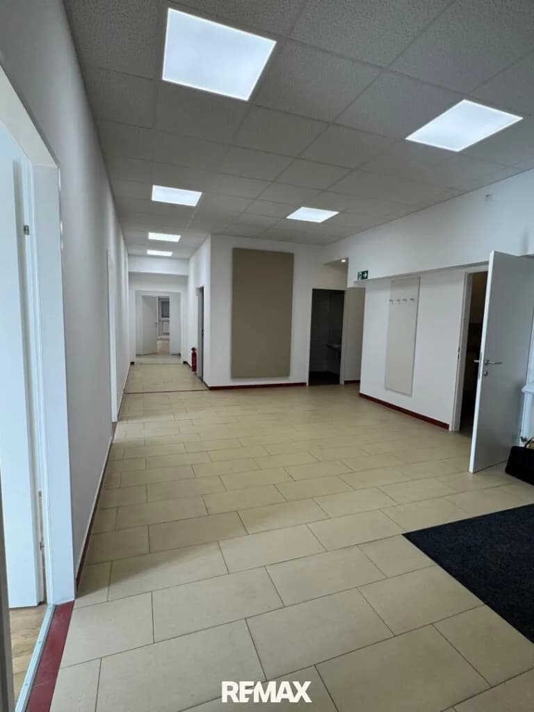 6-Zimmer-Gewerbeimmobilie mieten in Wien – 319 m², € 3.058 – Bild 8 von 12