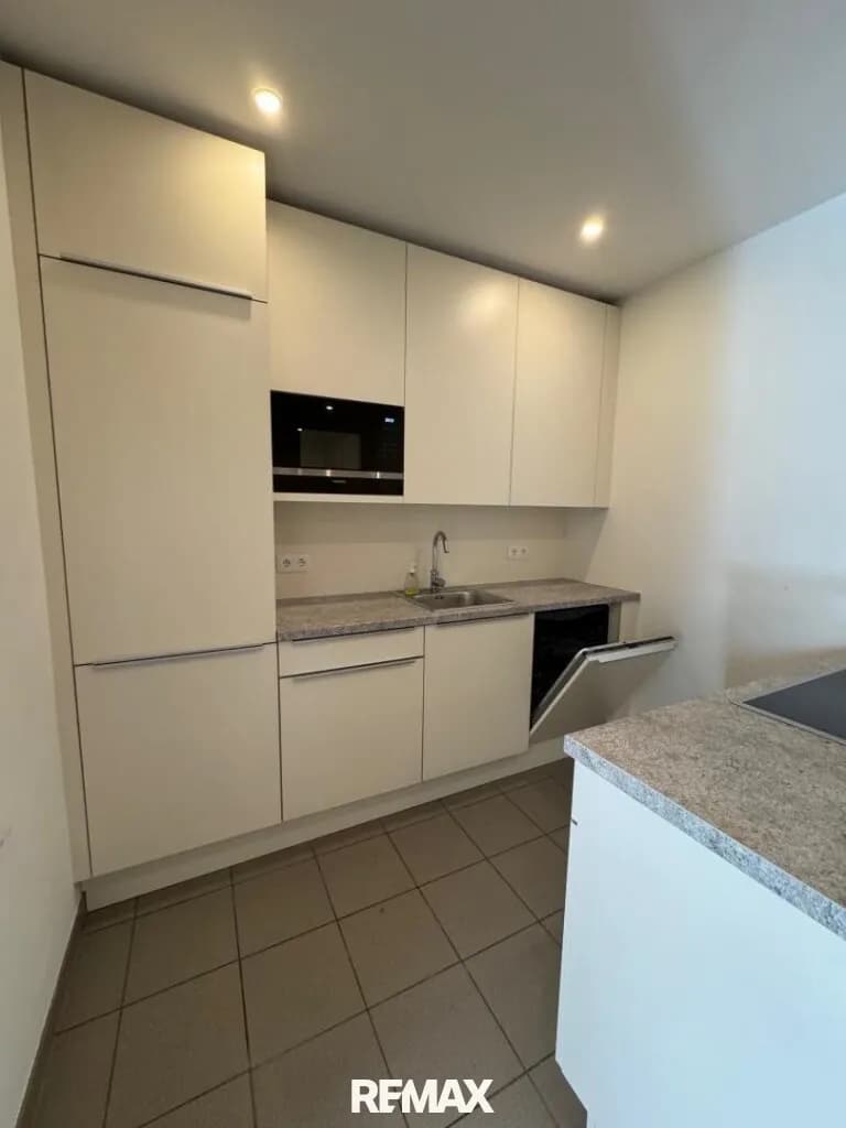 6-Zimmer-Gewerbeimmobilie mieten in Wien – 319 m², € 3.058 – Bild 9 von 12