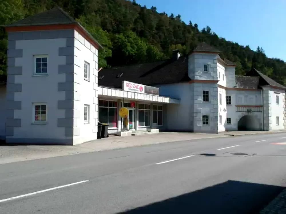 Gewerbeimmobilie mieten in Melk – 340 m², € 1.538