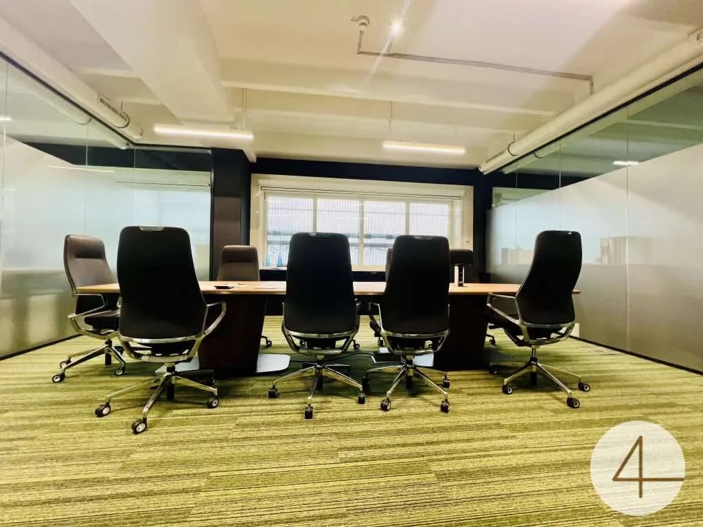 Gewerbeimmobilie mieten in Mödling – 2 100 m², € 12 – Bild 2 von 12