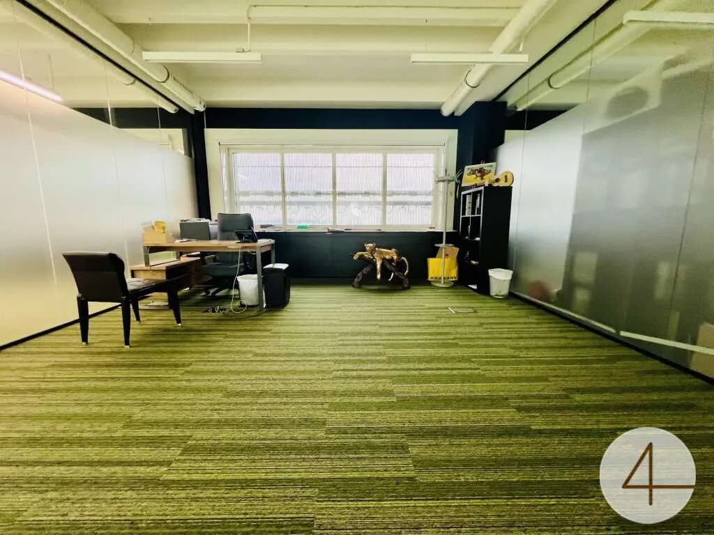 Gewerbeimmobilie mieten in Mödling – 2 100 m², € 12 – Bild 3 von 12
