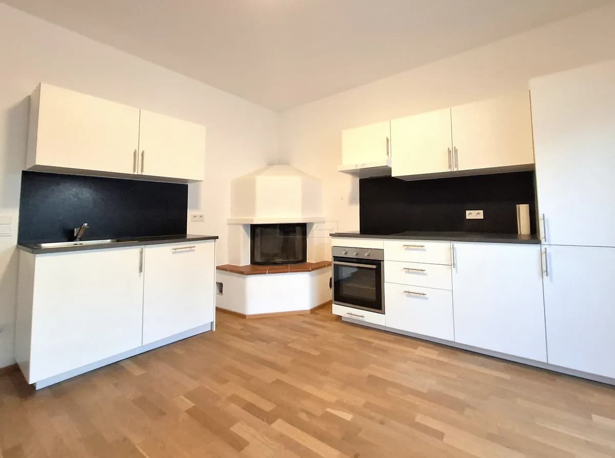 5-Zimmer-Wohnung mieten in Wien – 158 m², € 3.000 – Bild 3 von 14