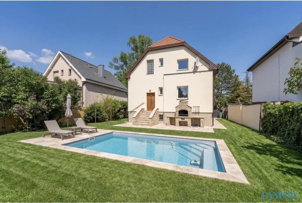 7-Zimmer-Haus kaufen in Wien – 228 m², € 749.900 – Bild 1 von 30