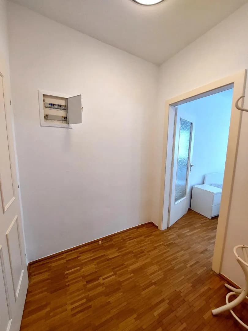 1-Zimmer-Wohnung mieten in Wels – 38,19 m², € 610 – Bild 7 von 8