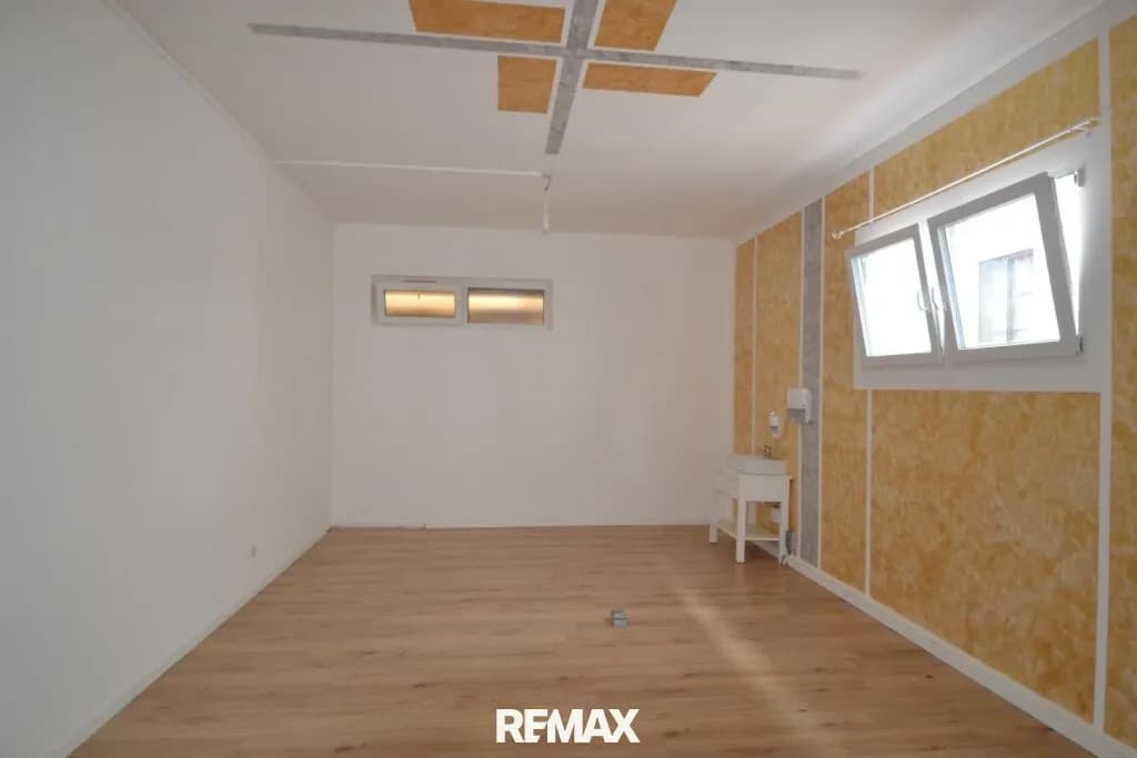 Gewerbeimmobilie mieten in Amstetten – 36 m², € 256 – Bild 2 von 4