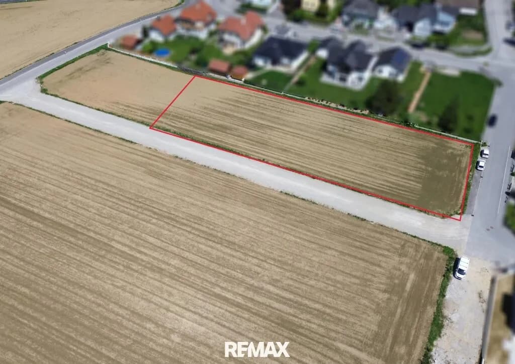 Grundstück kaufen in Amstetten – 720 m², € 100.800 – Bild 2 von 3