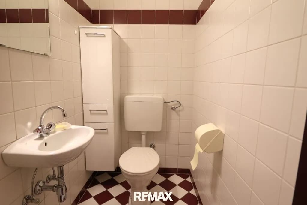 Gewerbeimmobilie mieten in Perg – 73 m², € 876 – Bild 9 von 16