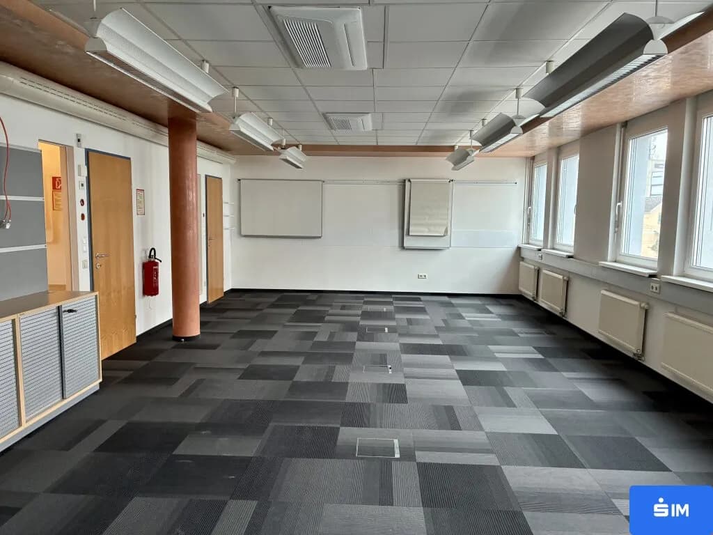 5-Zimmer-Gewerbeimmobilie mieten in Graz – 298 m², € 3.685 – Bild 3 von 21