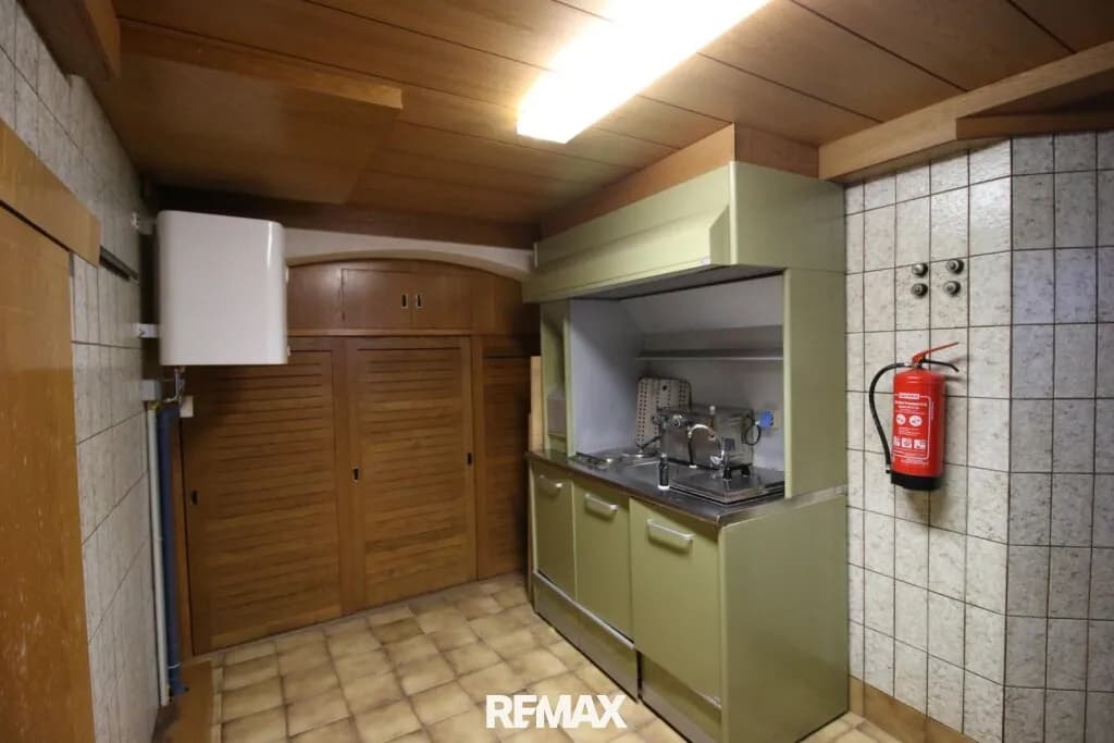 Gewerbeimmobilie mieten in Perg – 122 m², € 1.808 – Bild 8 von 19