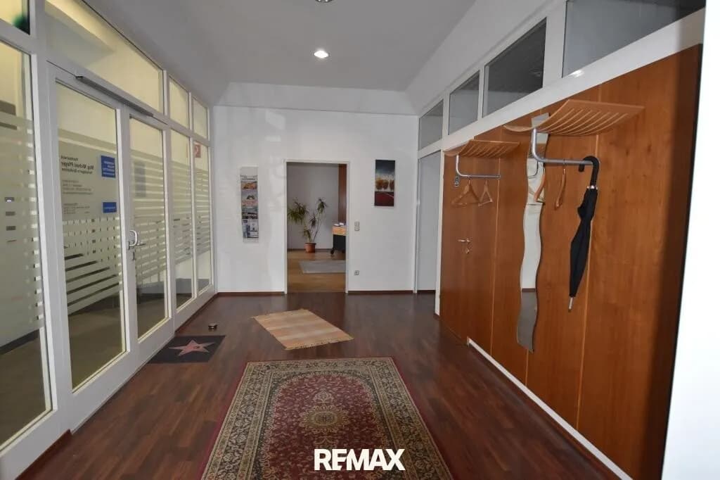 Gewerbeimmobilie mieten in Amstetten – 240 m², € 2.160