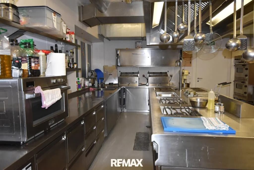 1-Zimmer-Gewerbeimmobilie mieten in Amstetten – 259 m², € 2.914 – Bild 19 von 37