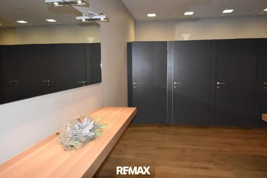 1-Zimmer-Gewerbeimmobilie mieten in Amstetten – 259 m², € 2.914 – Bild 29 von 37