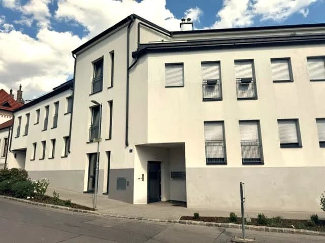 4-Zimmer-Wohnung mieten in Mödling – 112 m², € 1.800 – Bild 2 von 13