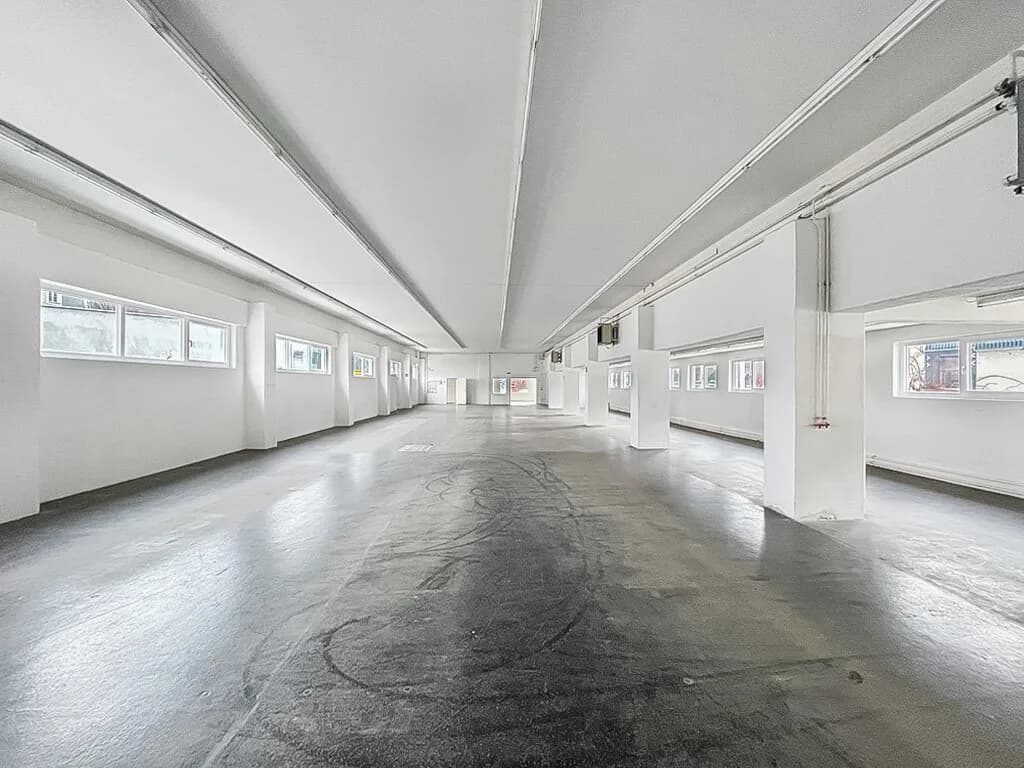 Gewerbeimmobilie mieten in Bruck-Mürzzuschlag – 894 m², € 5.800 – Bild 2 von 12