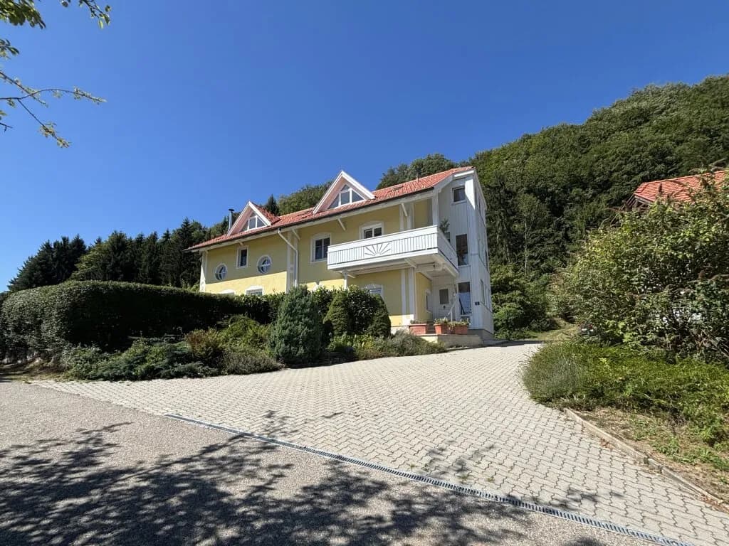Haus kaufen in Vöcklabruck – 408 m² – Bild 2 von 6