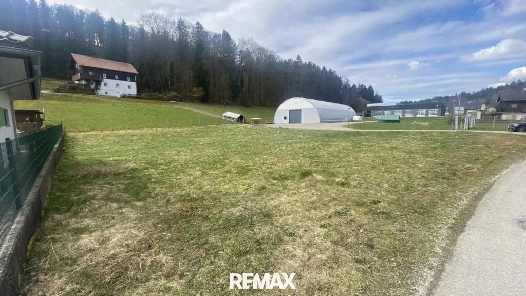 5-Zimmer-Haus kaufen in Vöcklabruck – 122,82 m², € 395.000 – Bild 2 von 13
