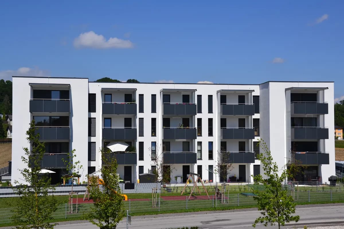 2-Zimmer-Wohnung mieten in Perg – 50 m², € 748