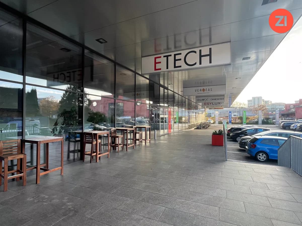 Gewerbeimmobilie mieten in Linz – 2 400 m², € 45.000 – Bild 7 von 18