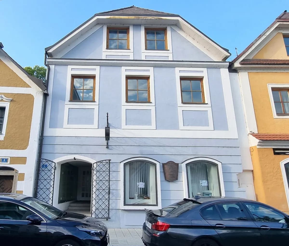 6-Zimmer-Haus kaufen in Perg – 340 m², € 320.000
