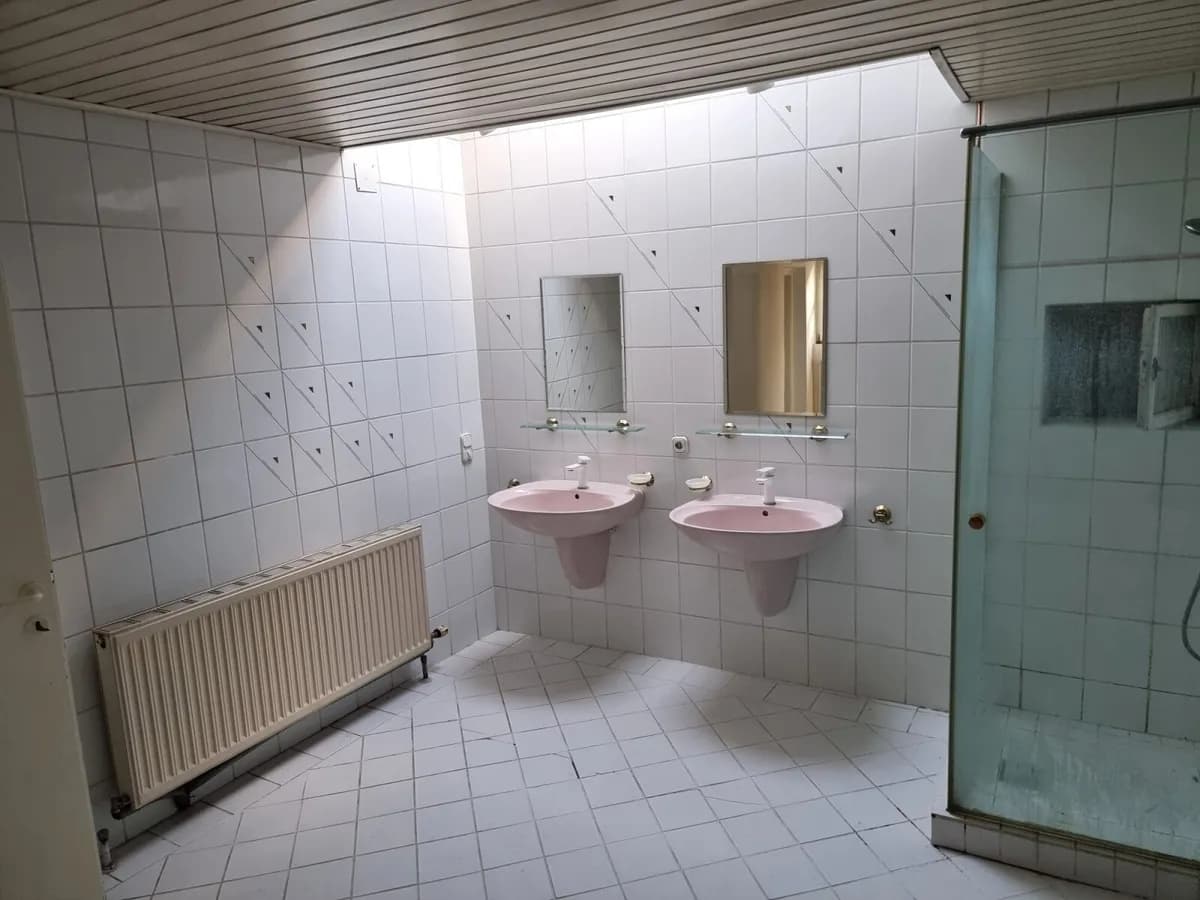 6-Zimmer-Haus kaufen in Perg – 340 m², € 320.000 – Bild 7 von 17