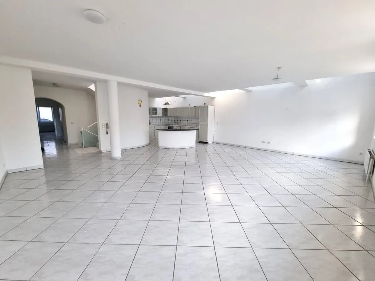6-Zimmer-Haus kaufen in Perg – 340 m², € 320.000 – Bild 9 von 17