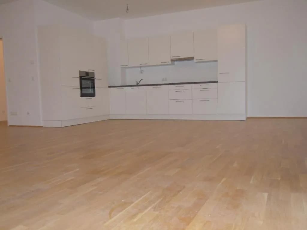 2-Zimmer-Wohnung mieten in Linz – 91,05 m², € 1.299 – Bild 4 von 11