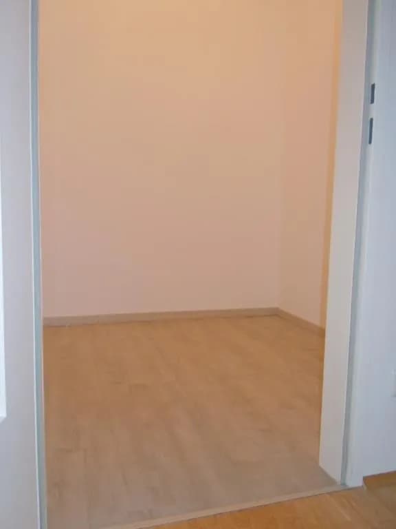 2-Zimmer-Wohnung mieten in Linz – 91,05 m², € 1.299 – Bild 9 von 11