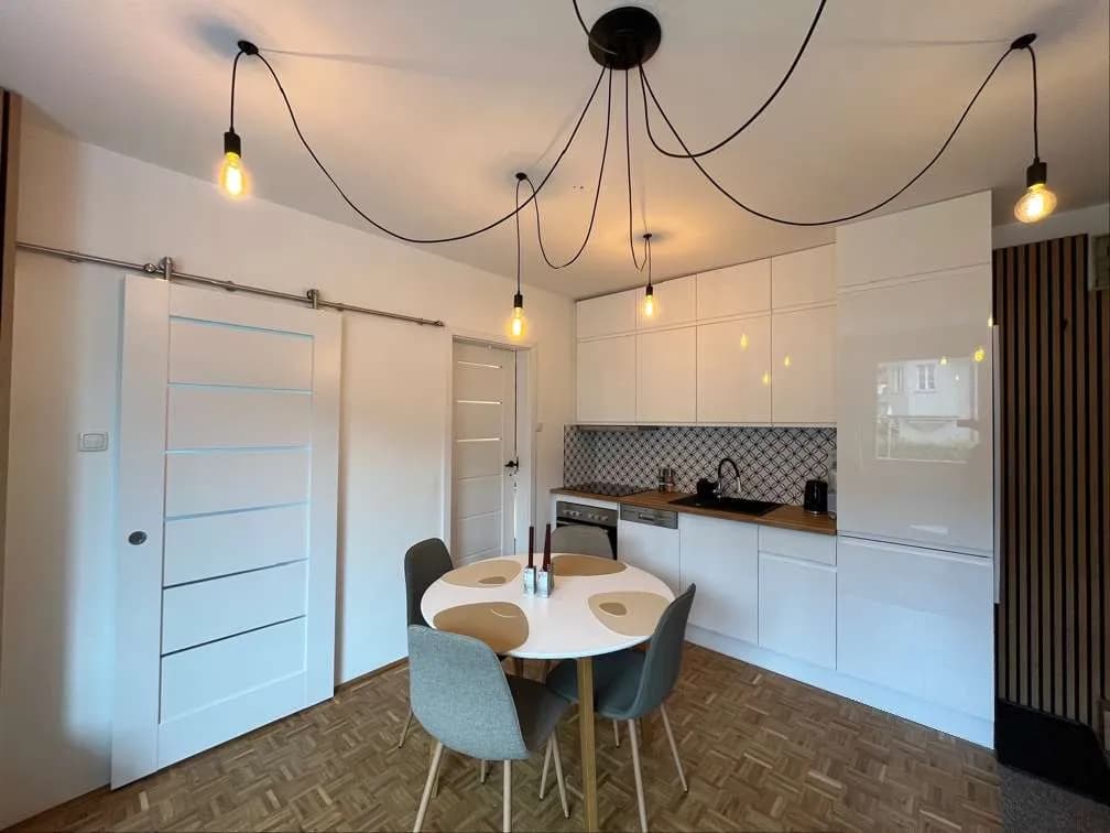 2-Zimmer-Wohnung mieten in Gmunden – 30 m², € 1.200 – Bild 5 von 9