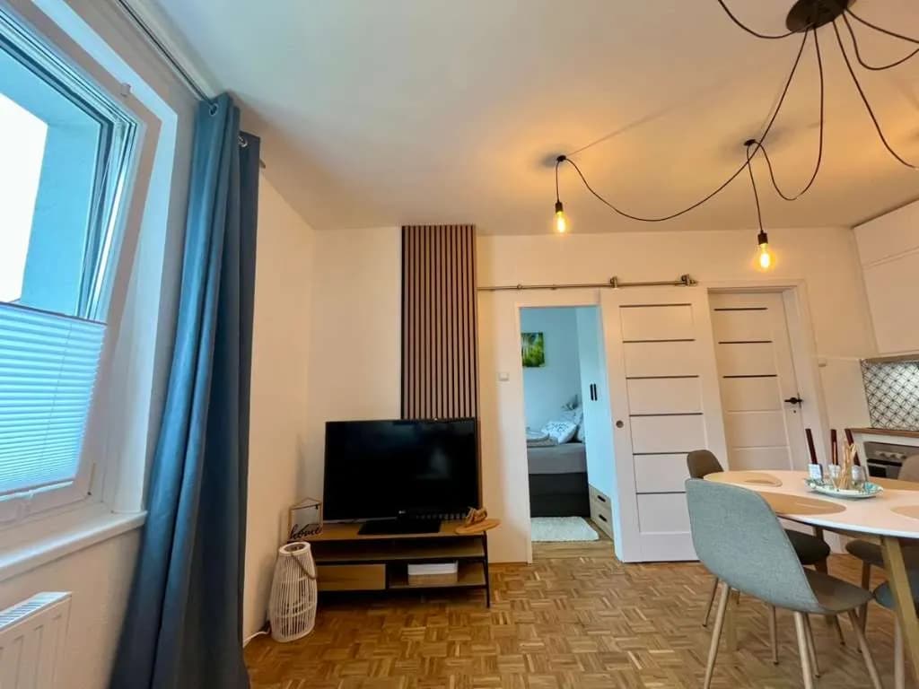 2-Zimmer-Wohnung mieten in Gmunden – 30 m², € 1.200 – Bild 8 von 9