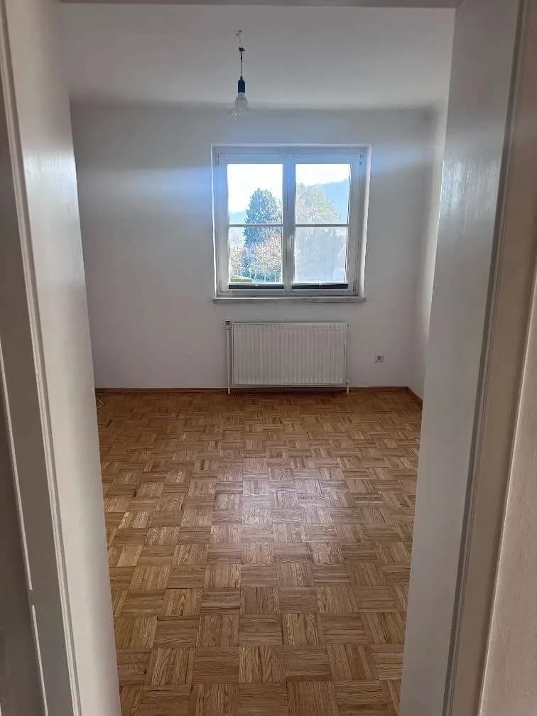 4-Zimmer-Wohnung mieten in Gmunden – 90 m², € 1.376 – Bild 11 von 17