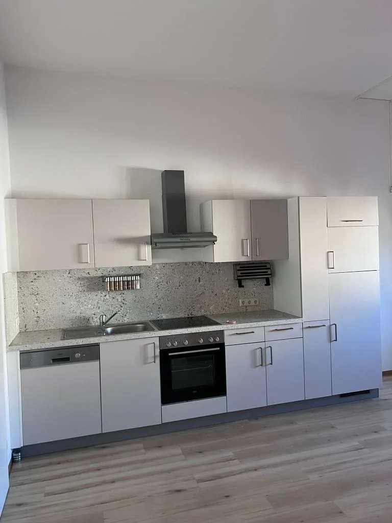 2-Zimmer-Wohnung mieten in Leoben – 59 m², € 682 – Bild 1 von 4
