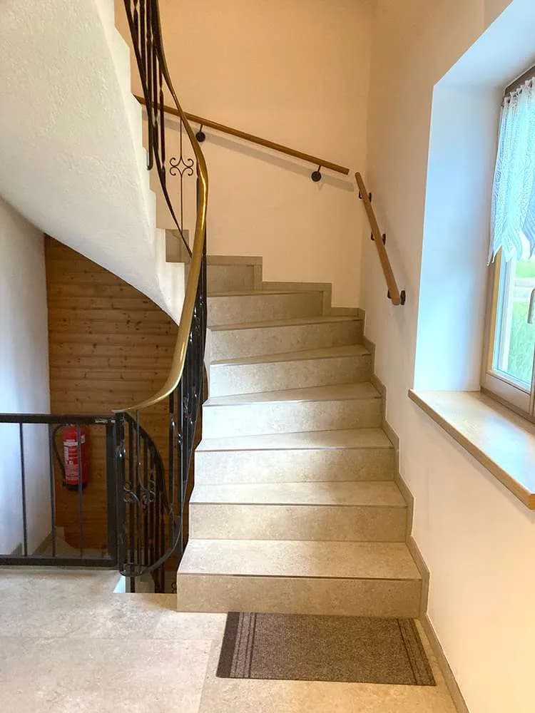 5-Zimmer-Haus kaufen in Kitzbühel – 126 m², € 795.000 – Bild 8 von 10