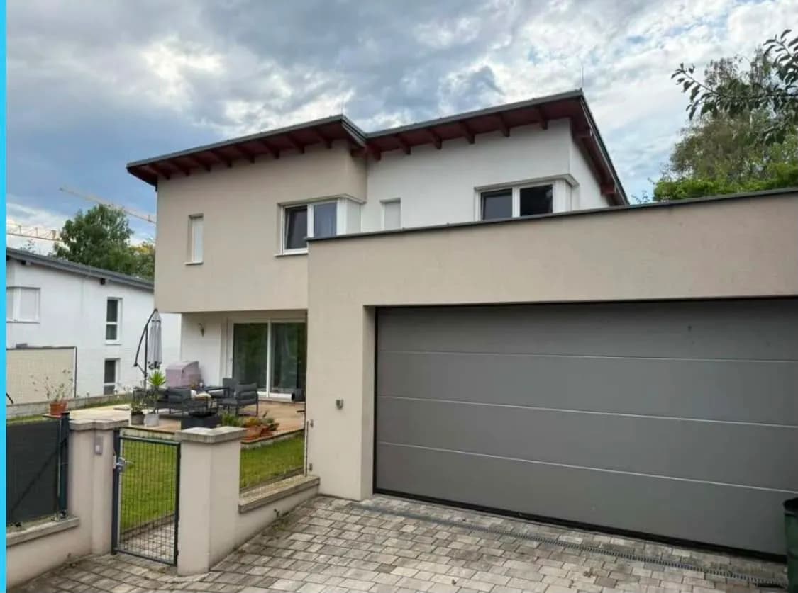 4-Zimmer-Haus mieten in Neusiedl am See – 211 m², € 2.300