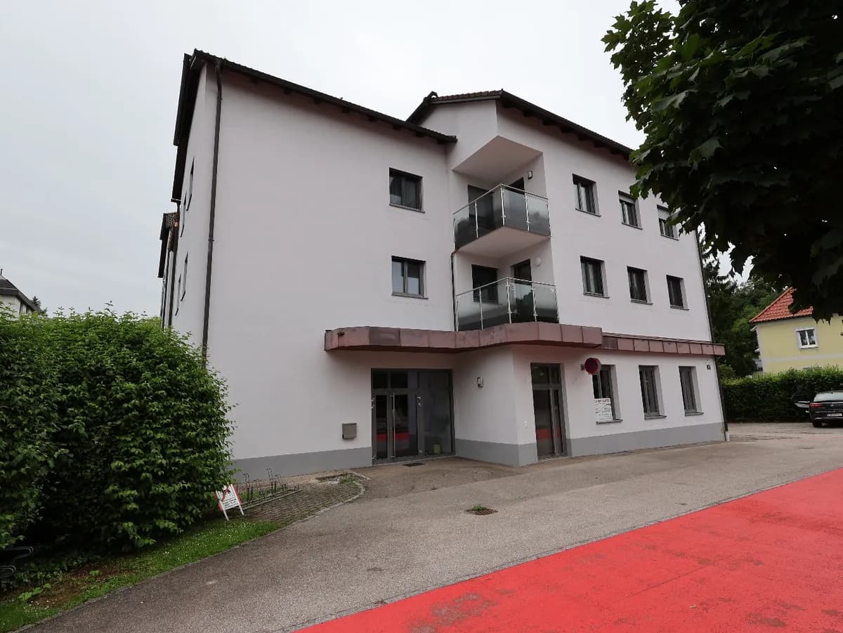 Gewerbeimmobilie kaufen in Steyr-Land – 234 m², € 330.000 – Bild 2 von 11