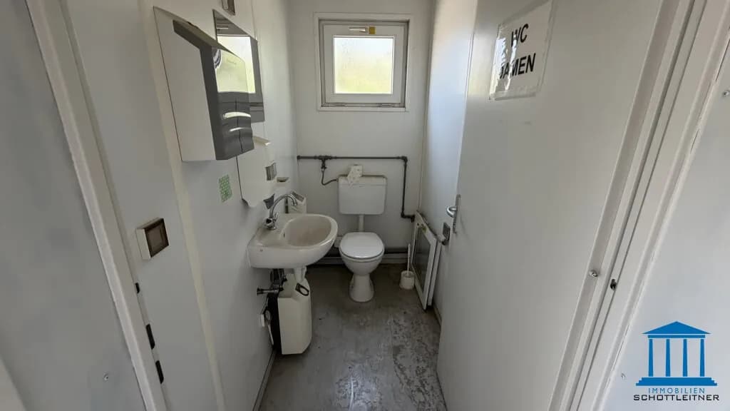 Gewerbeimmobilie kaufen in Wiener Neustadt – 1 587 m², € 1.850.000 – Bild 41 von 49
