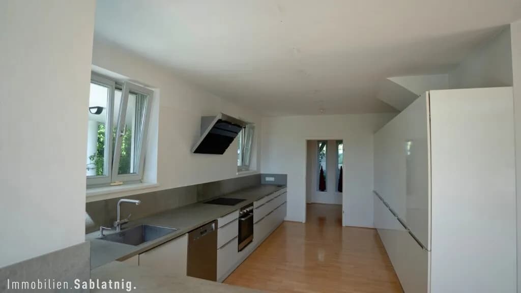 5-Zimmer-Immobilie mieten in Graz – 300 m², € 4.000 – Bild 10 von 36